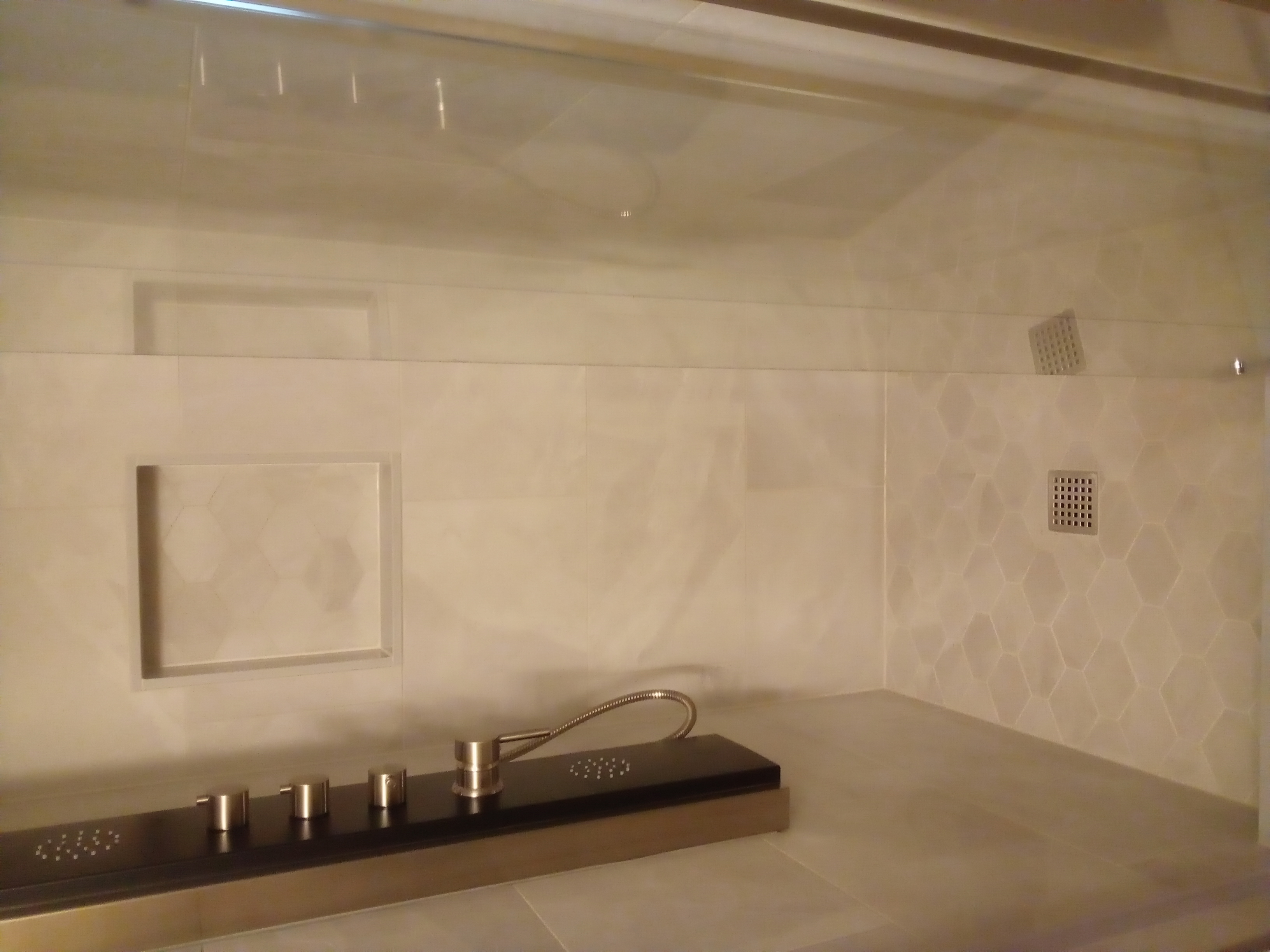 Bathrooms/20220512_160819.jpg