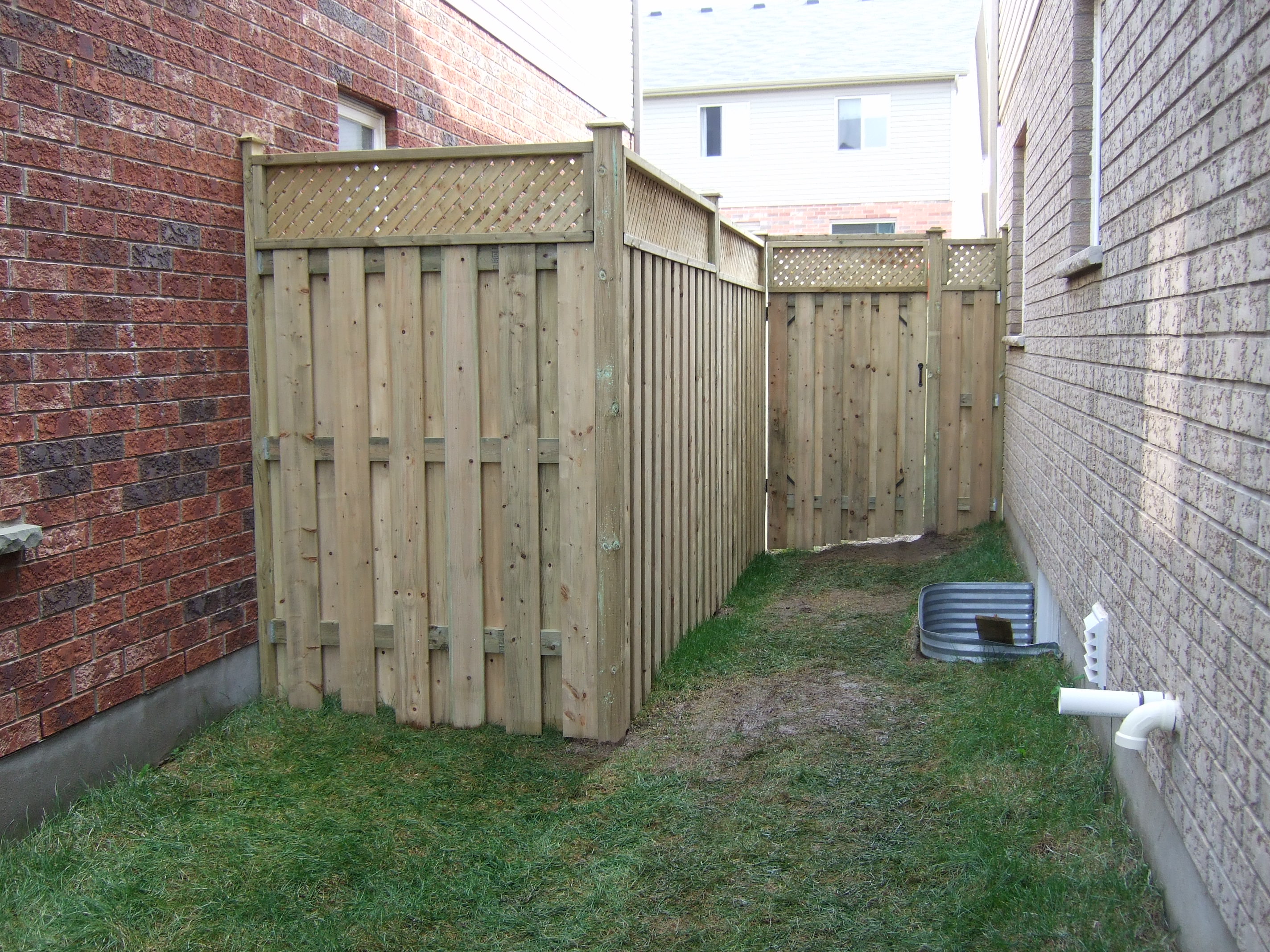 Decks/Fence2.JPG