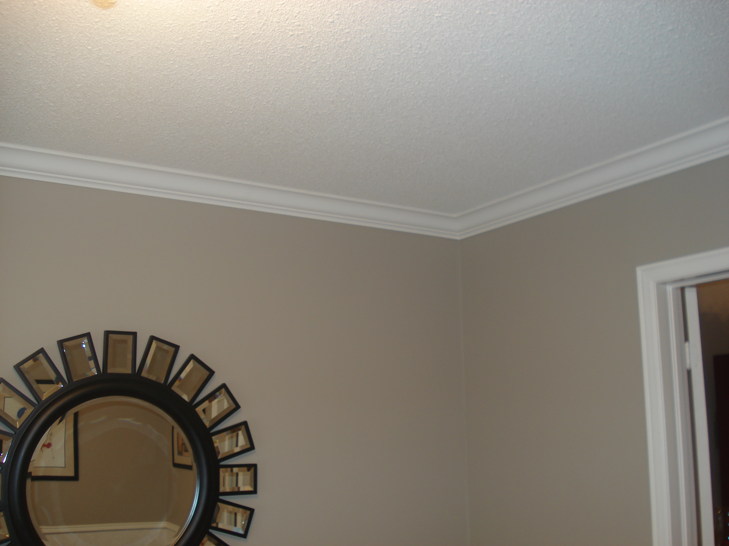 Painting/CrownMolding1.JPG